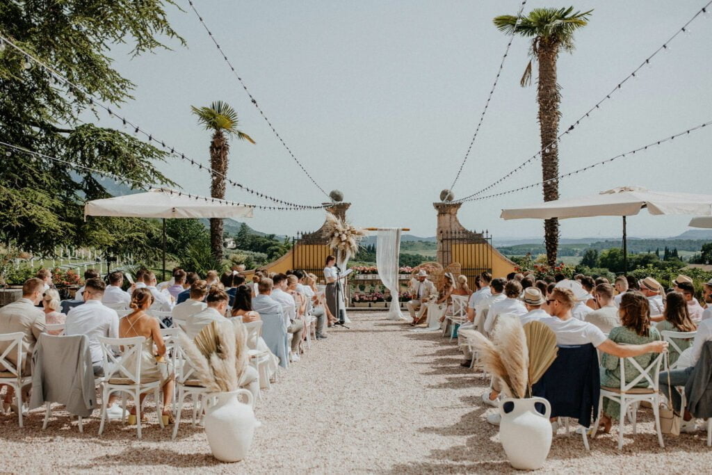 Hochzeitszeremonie in der Villa Cariola