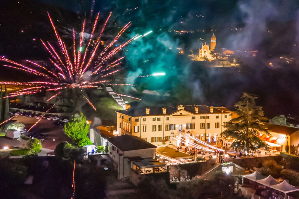 Villa Cariola fuochi d'artificio Capodanno 2024 - Villa Cariola fireworks New Year's Eve 2023